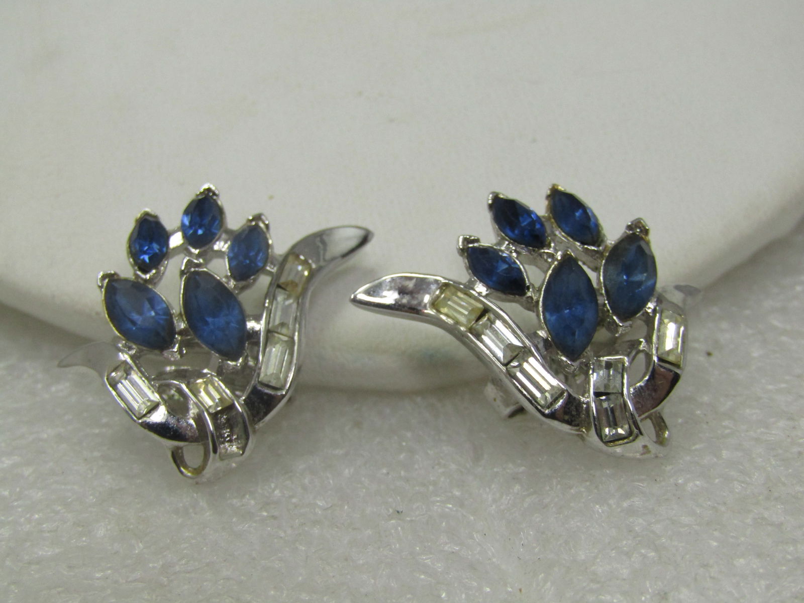 Vintage Blue & Clear Rhinestone Earrings, Clip, 1940's-1950's, Crown Trifari - 2
