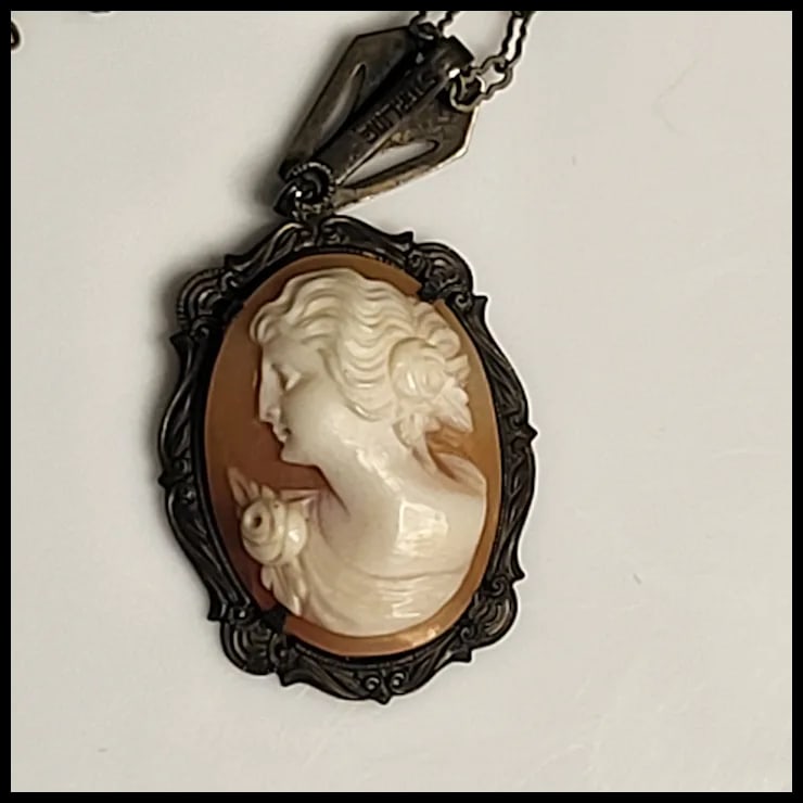 Vintage Sterling Silver Cameo Necklace with Chain - 5