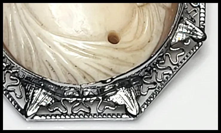 Vintage Hand-Carved Shell Cameo Filigree Pendant/Brooch - 4