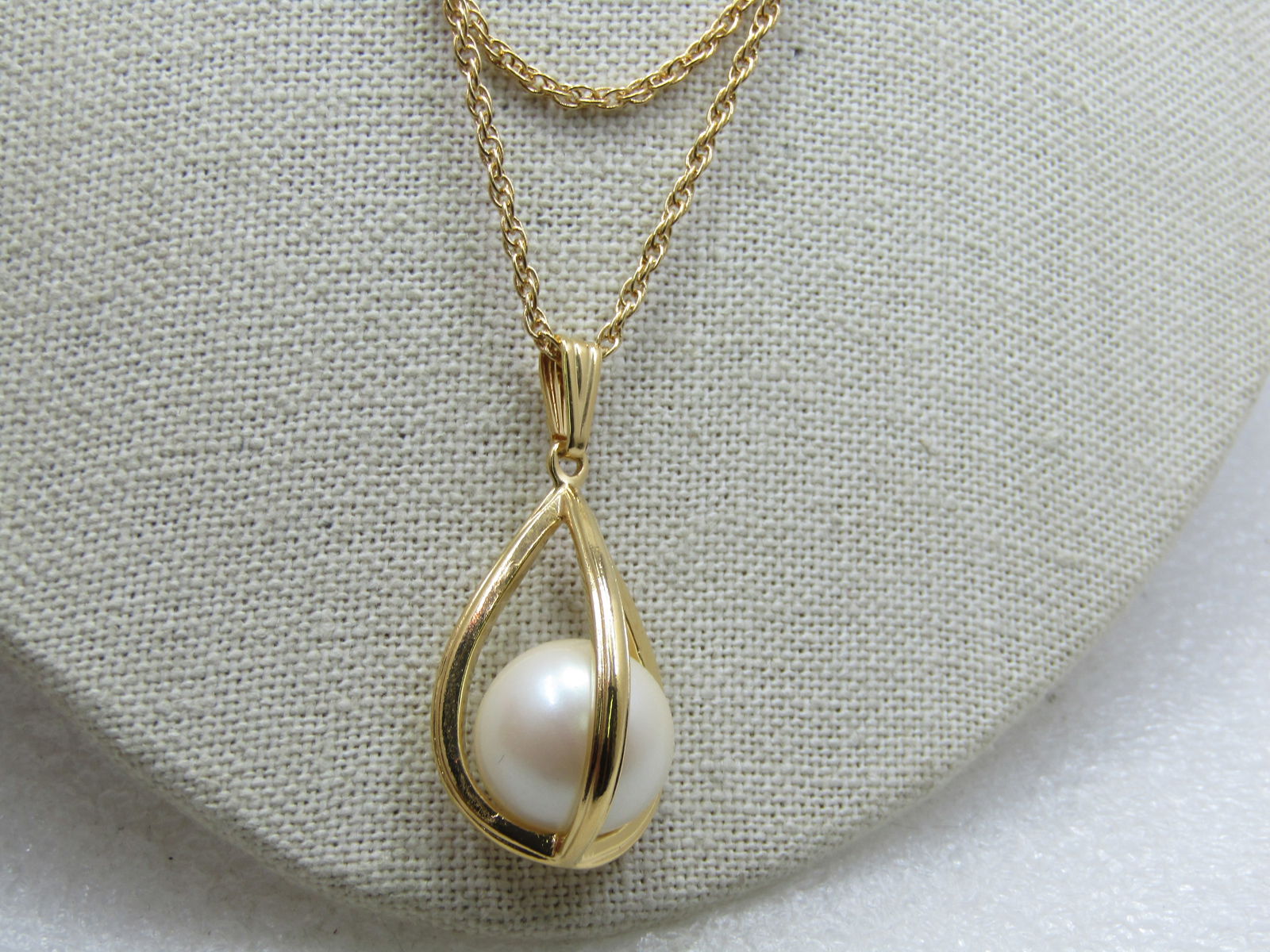 Vintage Caged Pearl Necklace, Avon, 1960's-1970's, 30" - 7