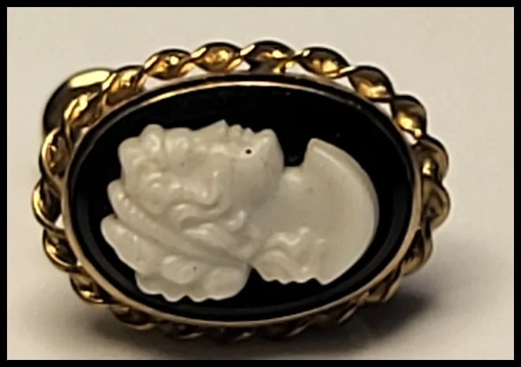 Vintage Van Dell Filigree Screw Back Cameo Earrings - 3