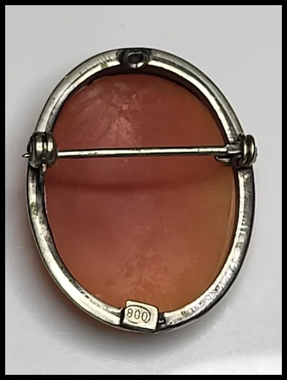 Vintage Silver Hand-Carved Shell Cameo Pendant/Brooch - 3