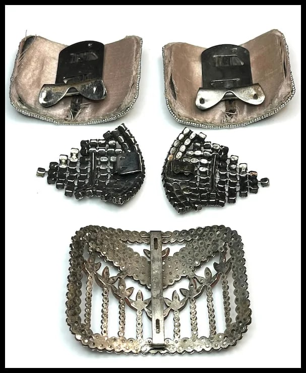 Vintage Lot of Beaded, Rhinestone, and Metal Clips - 3