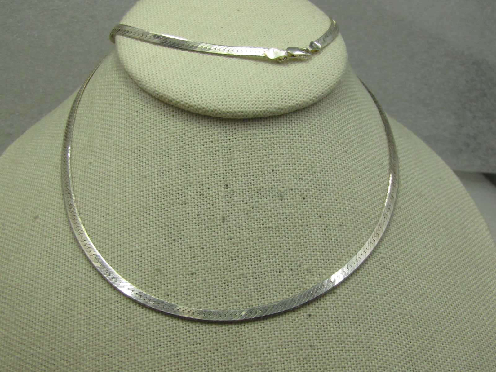 Vintage Sterling Silver Herringbone Necklace, 24", Unisex, Signed HCT, 3.5mm - 2
