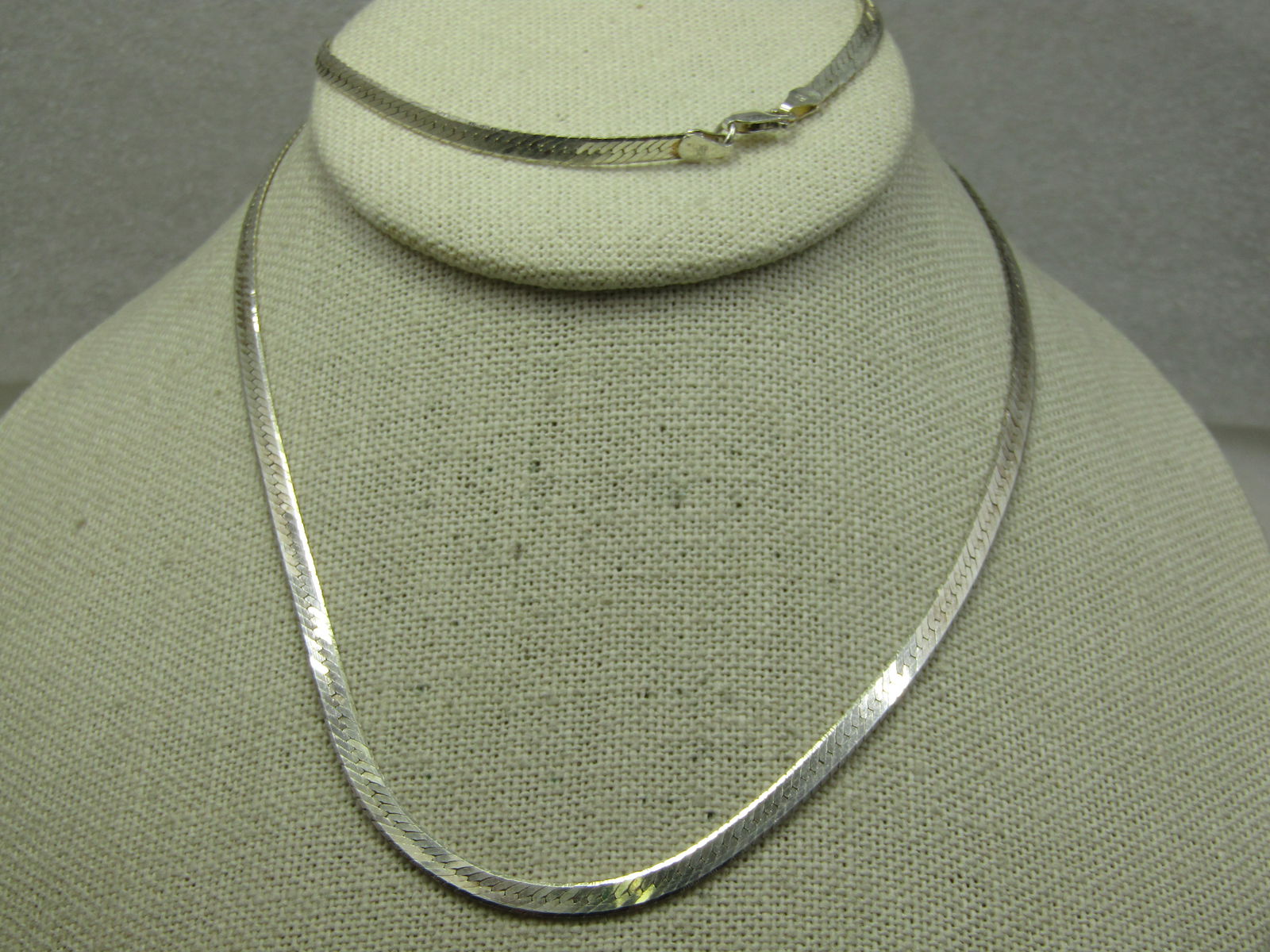 Vintage Sterling Silver Herringbone Necklace, 24", Unisex, Signed HCT, 3.5mm - 4