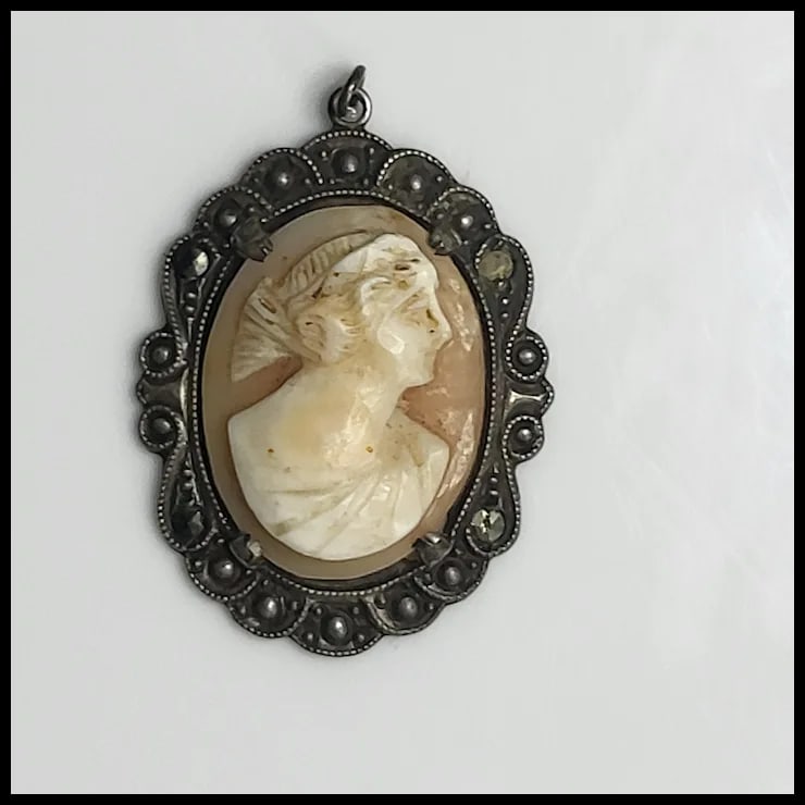 Vintage Sterling Silver Hand-Carved Shell Cameo Pin/Brooch - 2