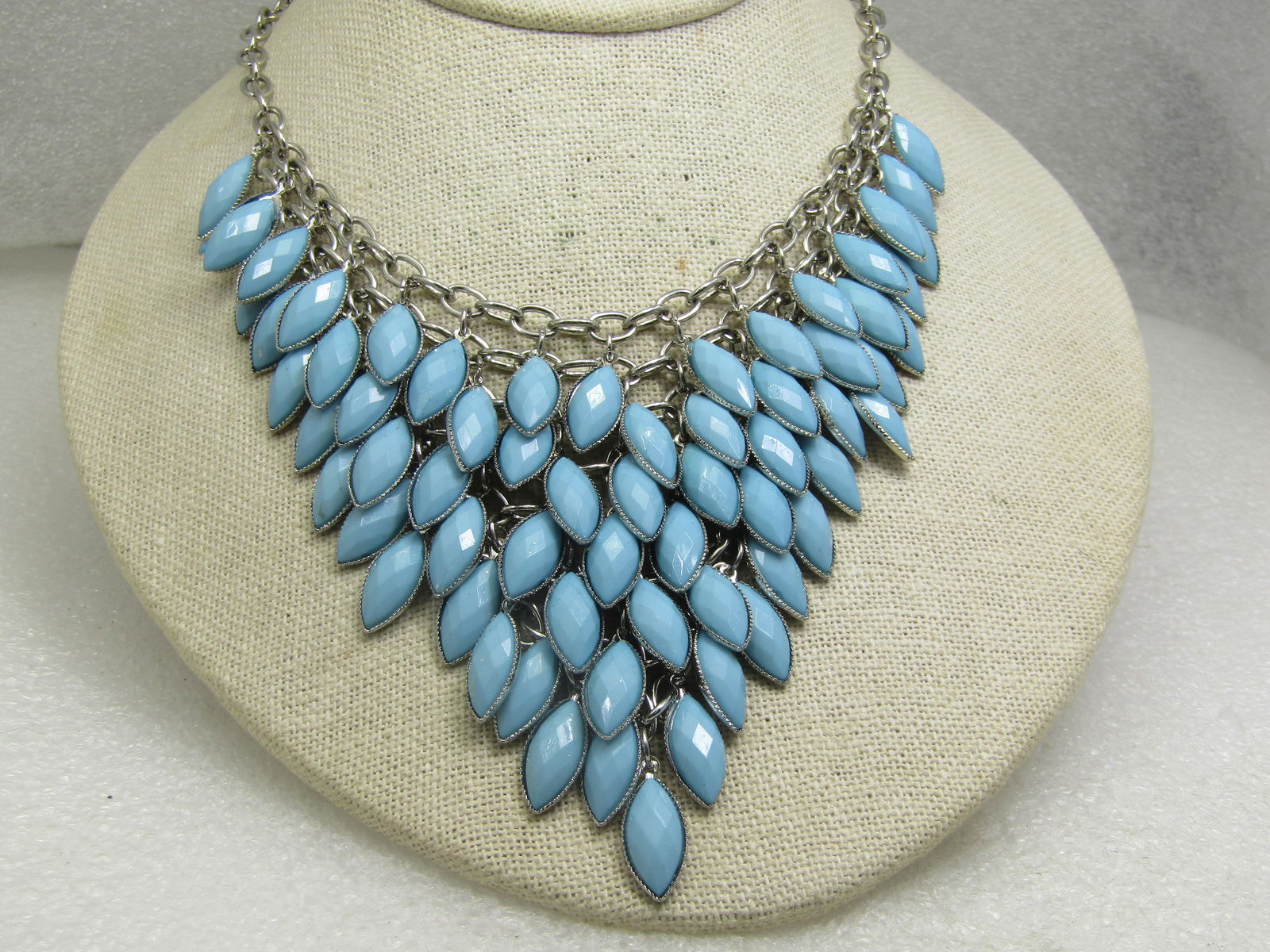 Faux Turquoise Bib Necklace, Marquise, 19", Mod Southwestern Vibe - 4