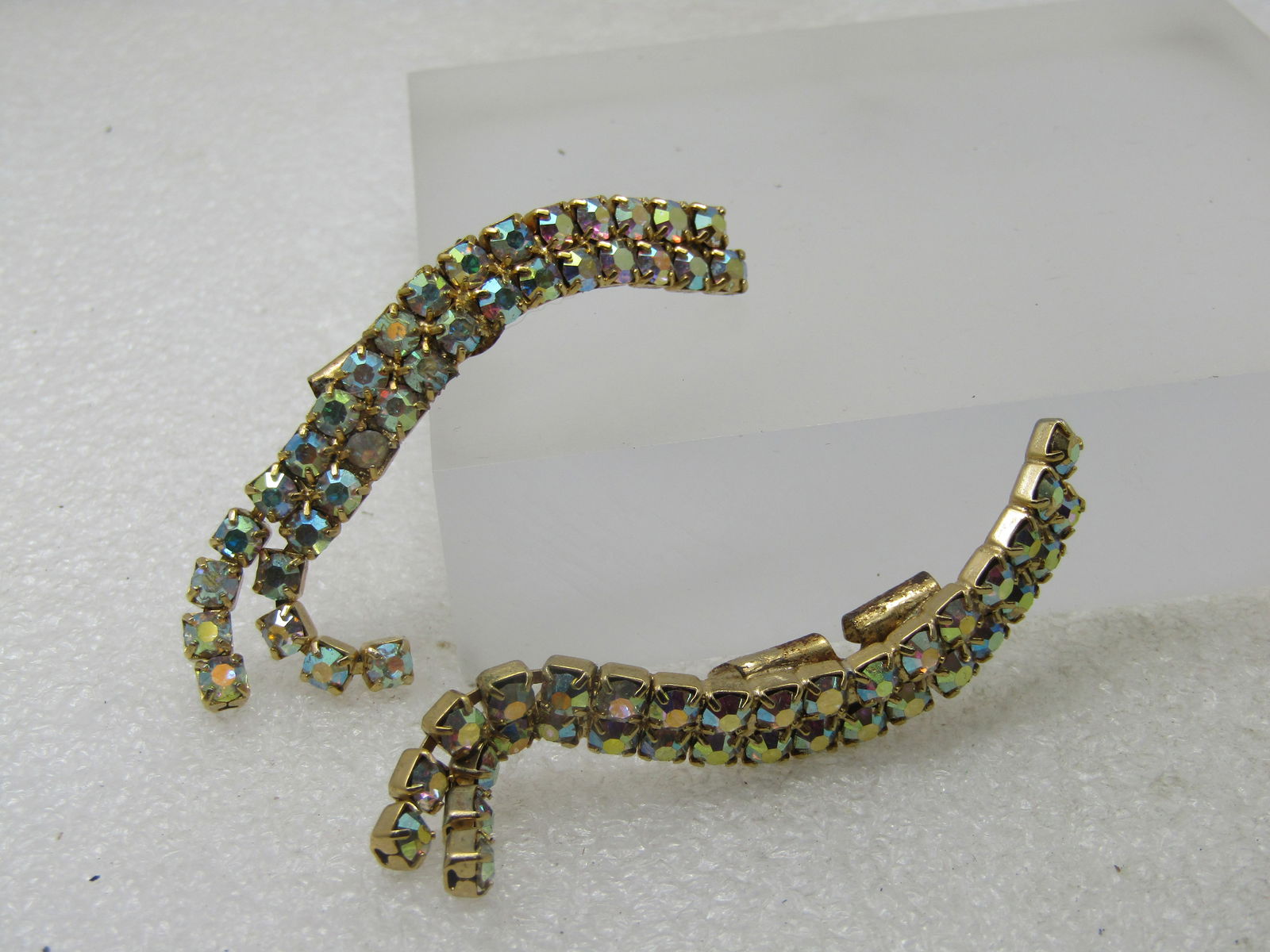 Vintage Aurora Borealis Rhinestone Shoe Clips, 1 Pair, Curved - 3