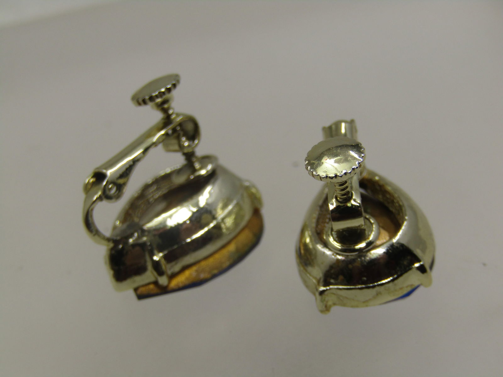 Vintage Blue Rhinestone Earrings, Hinged Clip. 1980's - 8