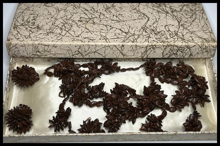 Vintage Handmade Necklace and Clip-on Earring Set - 3