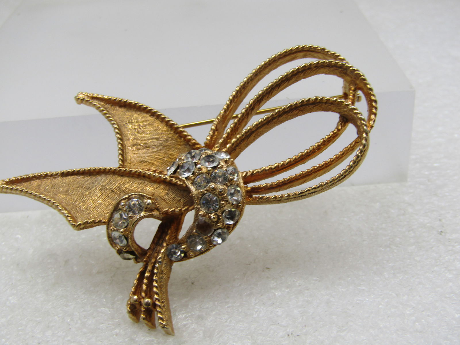 Vintage Rhinestone Mod Looped Brooch, Rhinestones, 1960's - 3