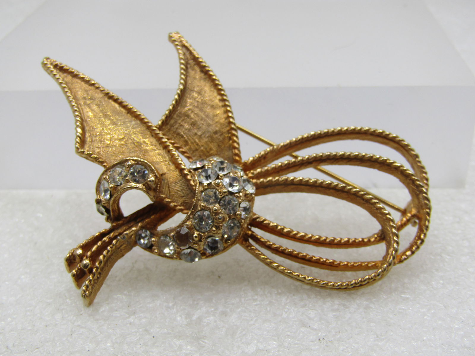 Vintage Rhinestone Mod Looped Brooch, Rhinestones, 1960's - 4