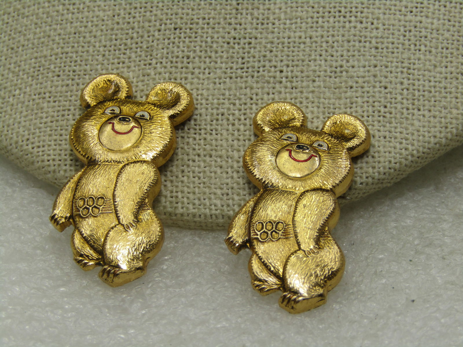 Vintage Pair Olympic Bear Brooches/Pins, 1980 Russian Olympics - 2