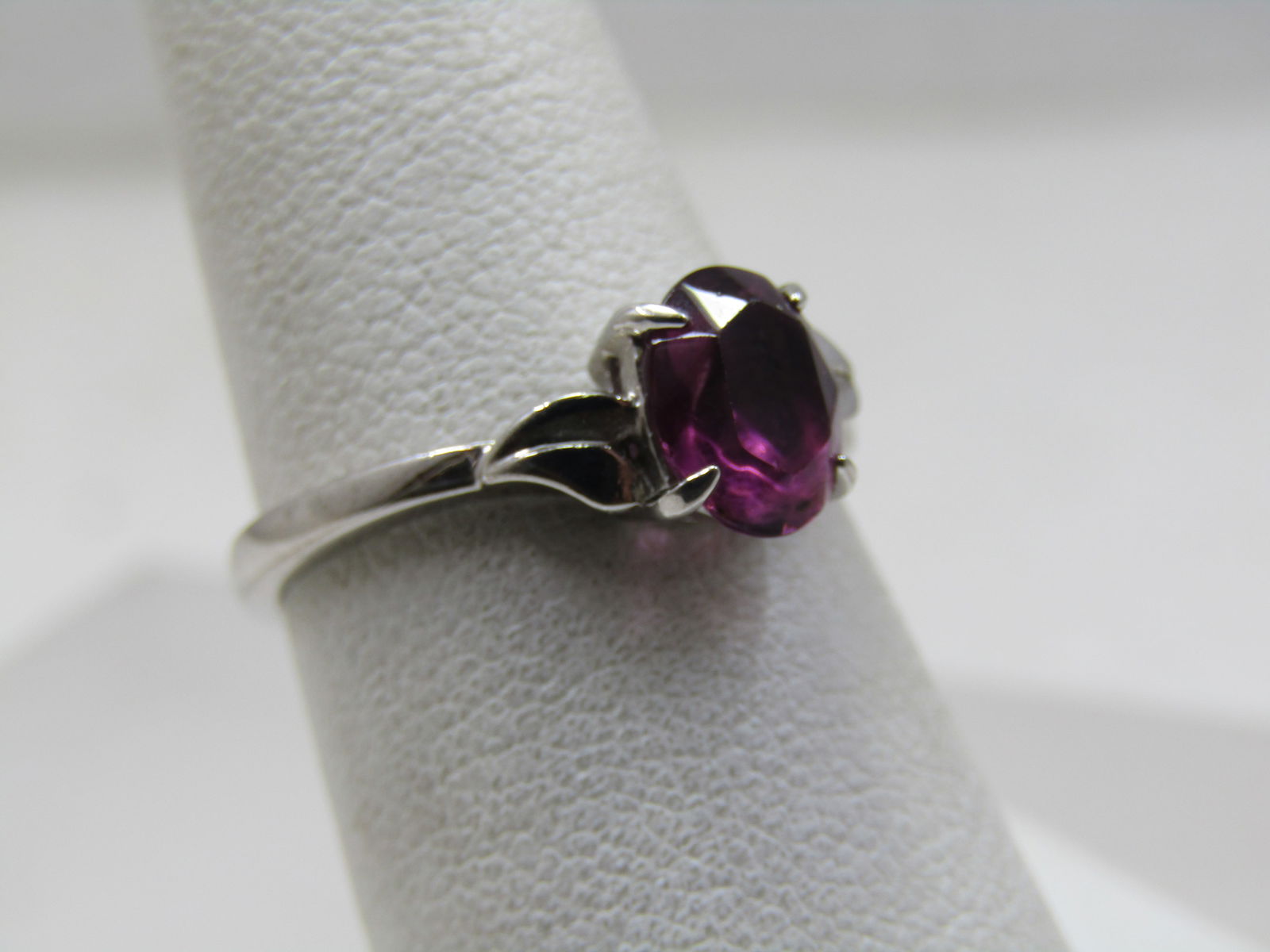 Vintage Silver Tone Purple Stone Ring, Sz. 7.5, Signed DAO - 2