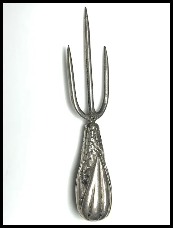 Vintage Sterling Silver Corn and the Cobb Fork - 2