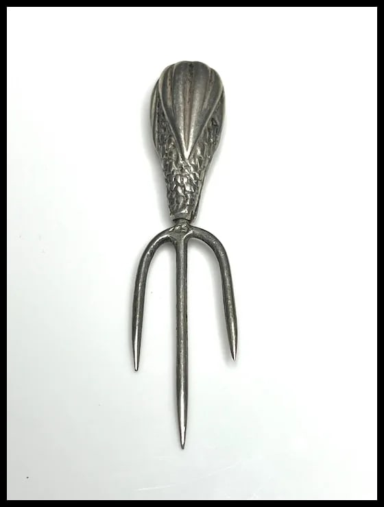 Vintage Sterling Silver Corn and the Cobb Fork - 3