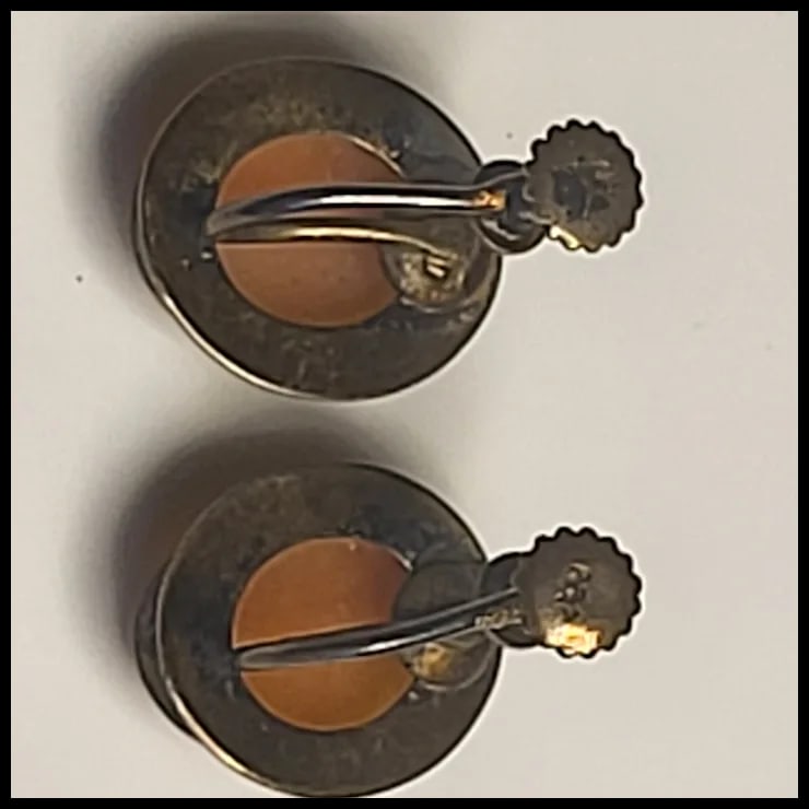 Vintage Shell Cameo Earrings - 3