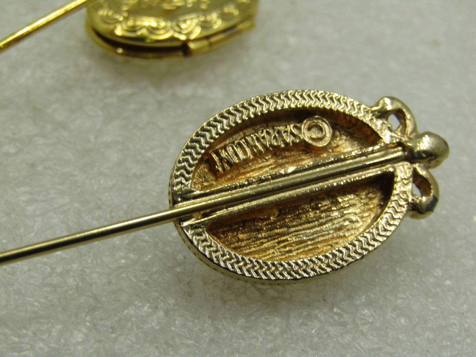 Vintage Mona Lisa & Locket Stick Pins, 1960's - 5