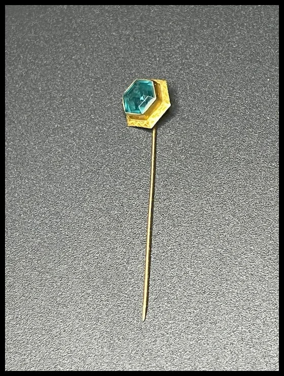 Vintage 10k Gold Blue Cut Glass Hexagon Stickpin - 3