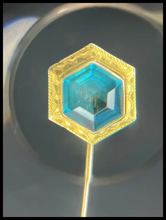 Vintage 10k Gold Blue Cut Glass Hexagon Stickpin - 7