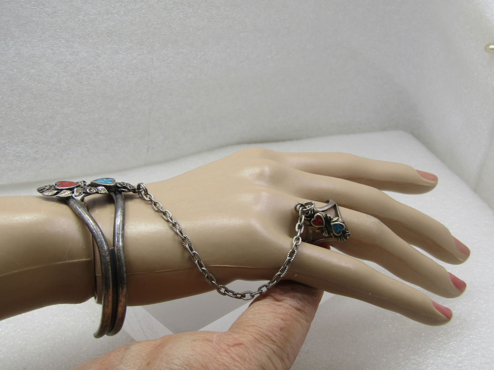 Vintage Southwestern Turquoise Coral Chip Cuff Bracelet & Attached Ring, 1988 - 5