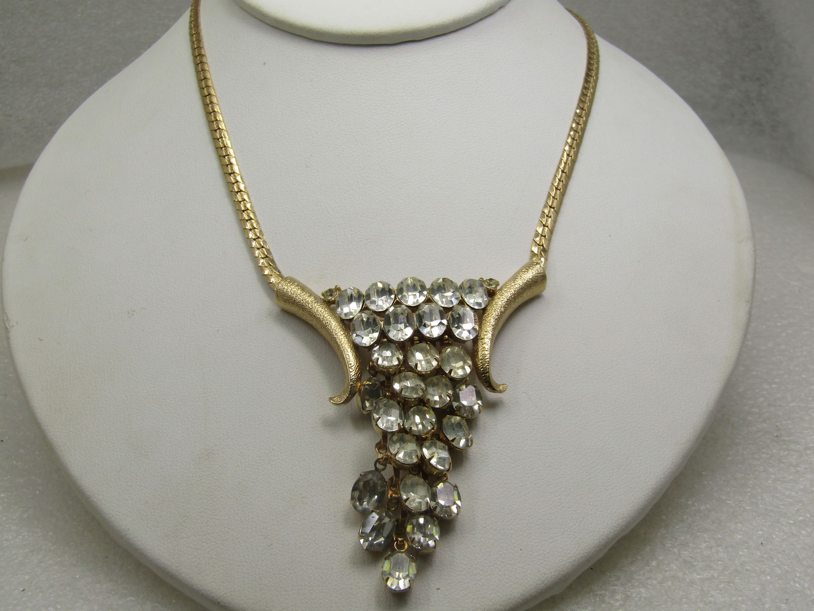 Vintage Clear Cascading Rhinestone Necklace Earrings Sett, 15" - 4