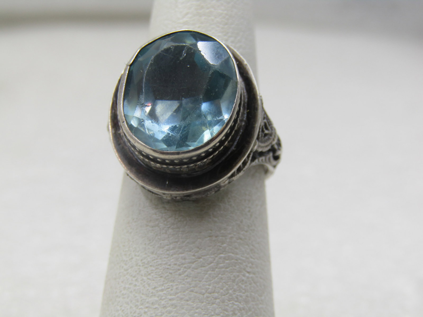 Vintage Sterling Blue Stone Ring, Sz. 5, Art Deco Themed (1 of 8)