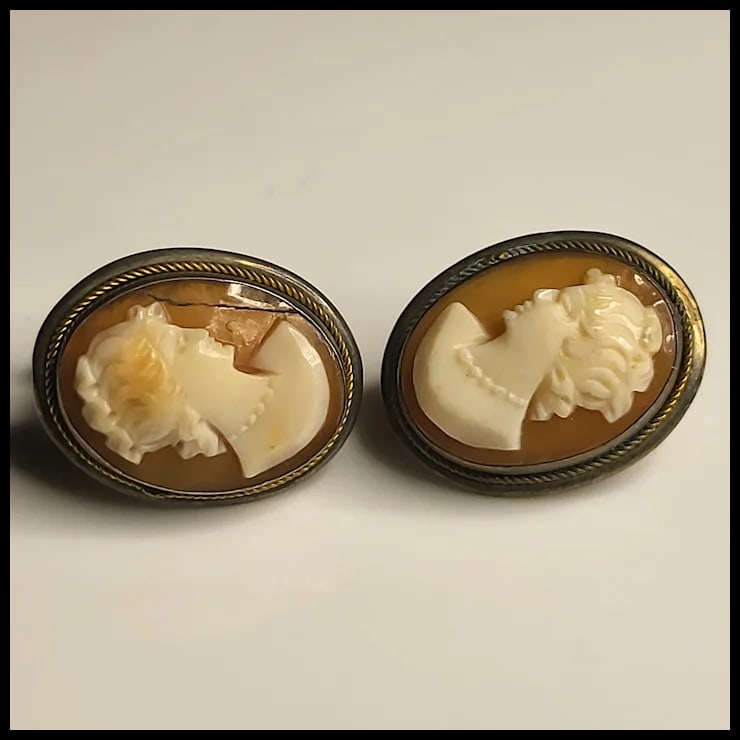 Vintage Shell Cameo Screw-Back Earrings - 2