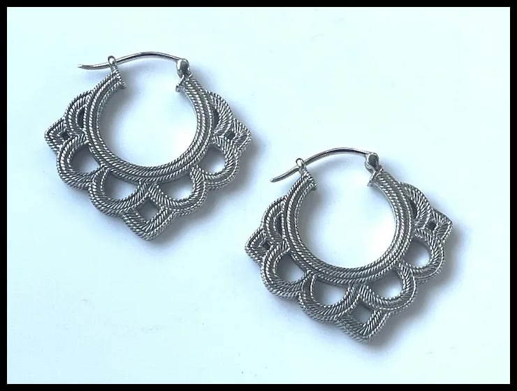 Detailed Estate Filigree Sterling Silver Hoop Earrings - 3