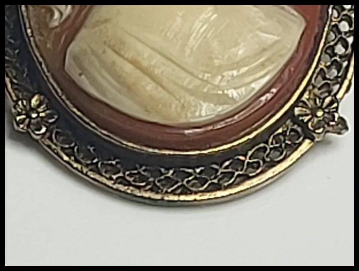 Vintage Filigree Cameo Brooch/Pin - 4