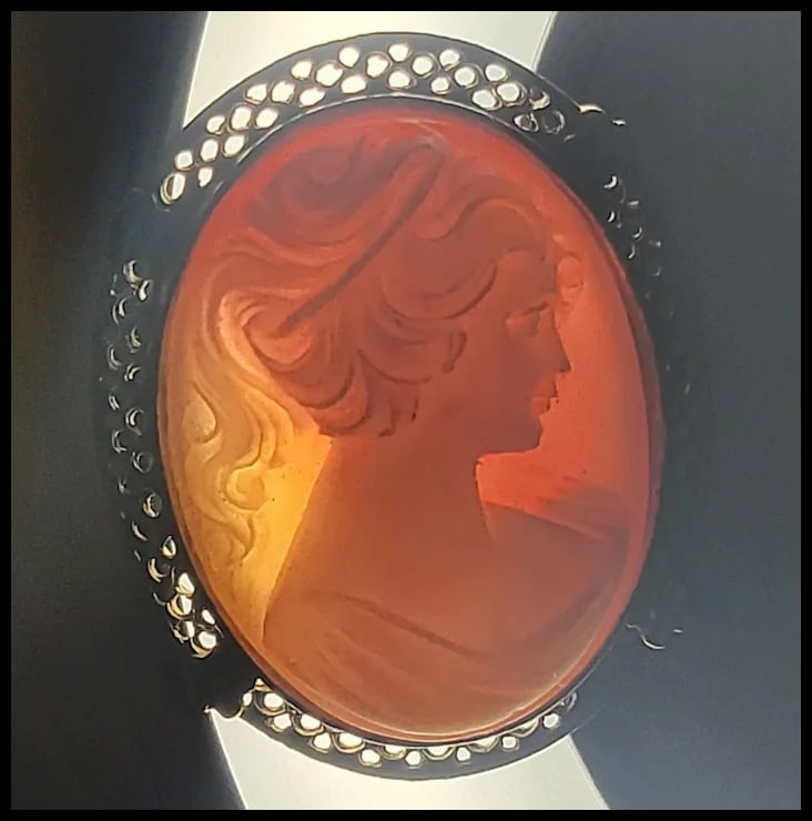 Vintage Filigree Cameo Brooch/Pin - 5
