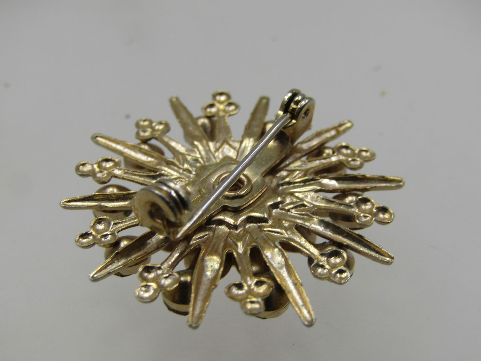 Vintage Purple & Clear Rhinestone Brooch, Starburst, 1940's-1950's - 5