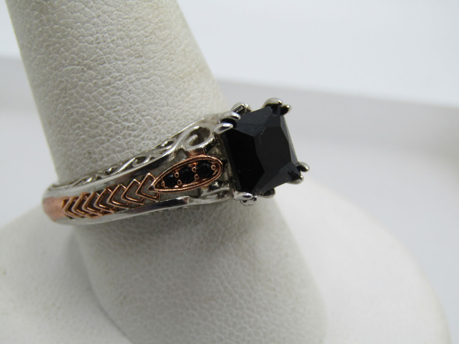 Silver Fashion Ring , Black Glass Ring, Filigree, Sz. 10.25, Two-Tone - 5