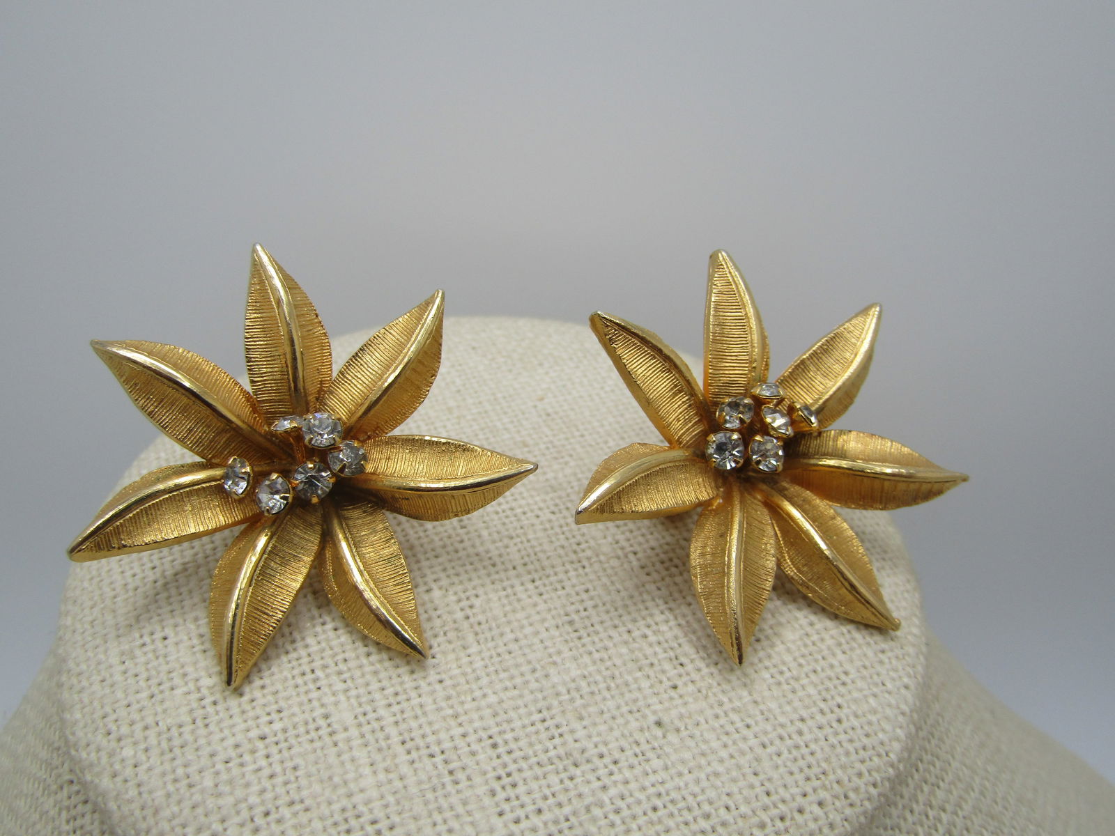 Pink Floral Enameled & Rhinestone Necklace, 19", Bib Style - 2