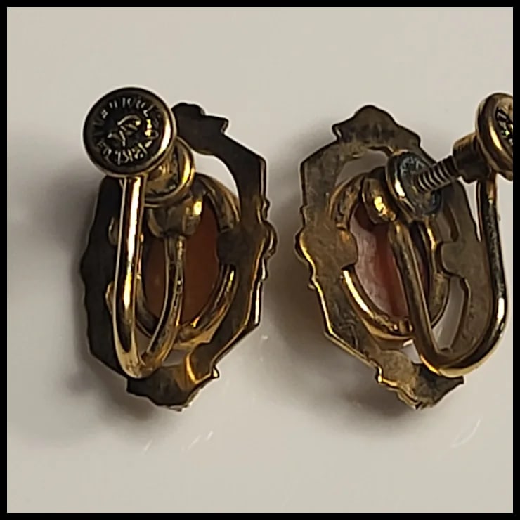 Vintage Ornate "CM" Shell Filigree Screw Back Cameo Earrings - 3