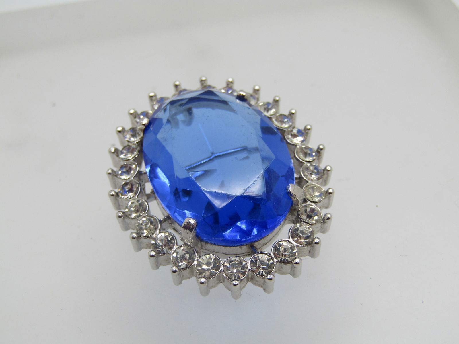 Vintage Blue & Clear Rhinestone Brooch/Pendant, 1.5" by 1.25" Oval - 5