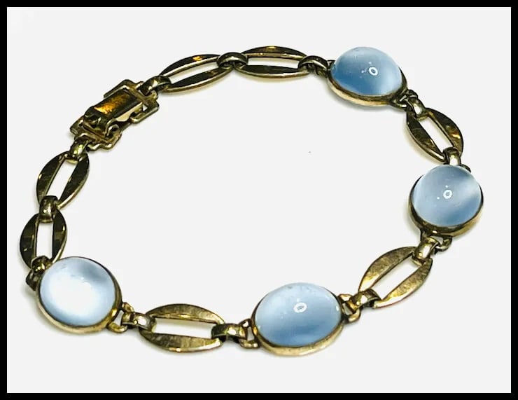 Vintage Cat's Eye Cabochon Gold Bracelet - 2