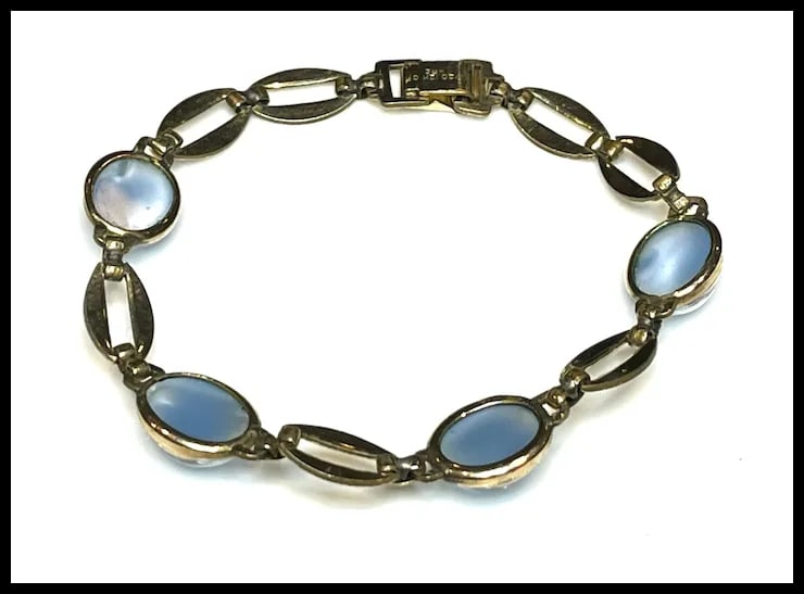 Vintage Cat's Eye Cabochon Gold Bracelet - 7