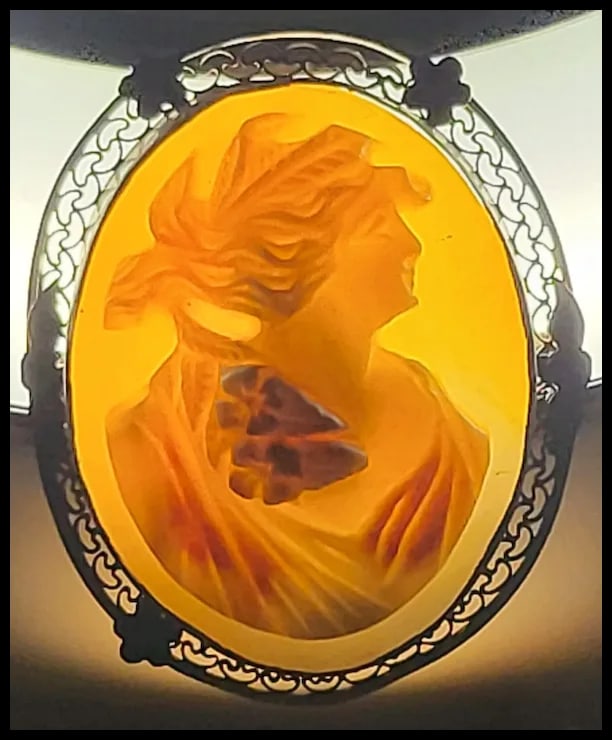 Large Vintage Hand-Carved Shell Cameo Filigree Brooch - 5