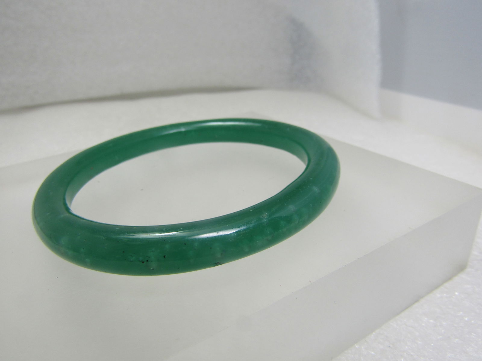 Green Glass Bangle Bracelet , 7.25", Round - 2