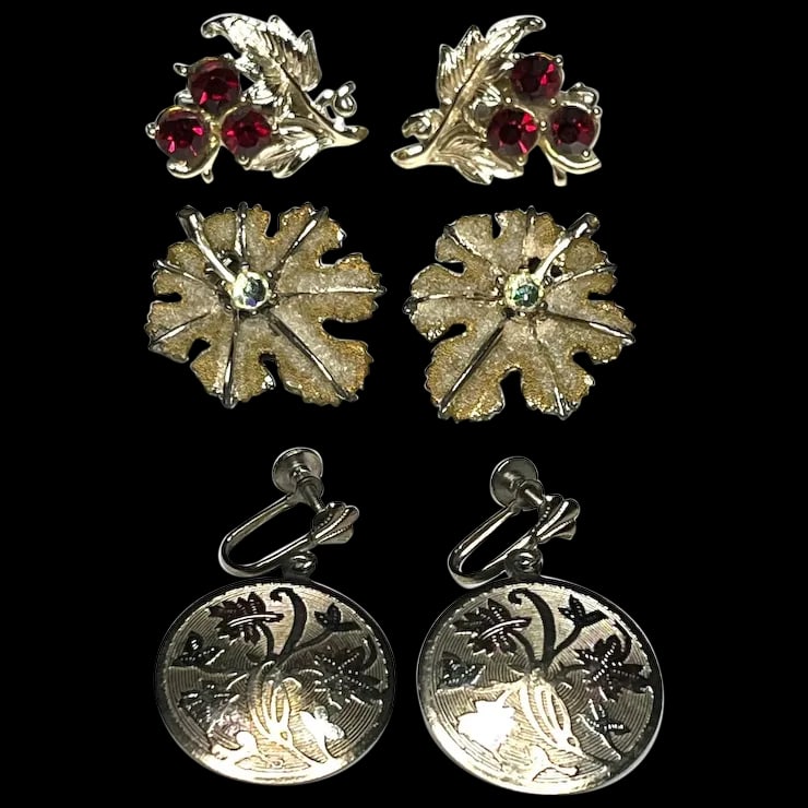 Vintage Lot of Earrings (1 of 6)