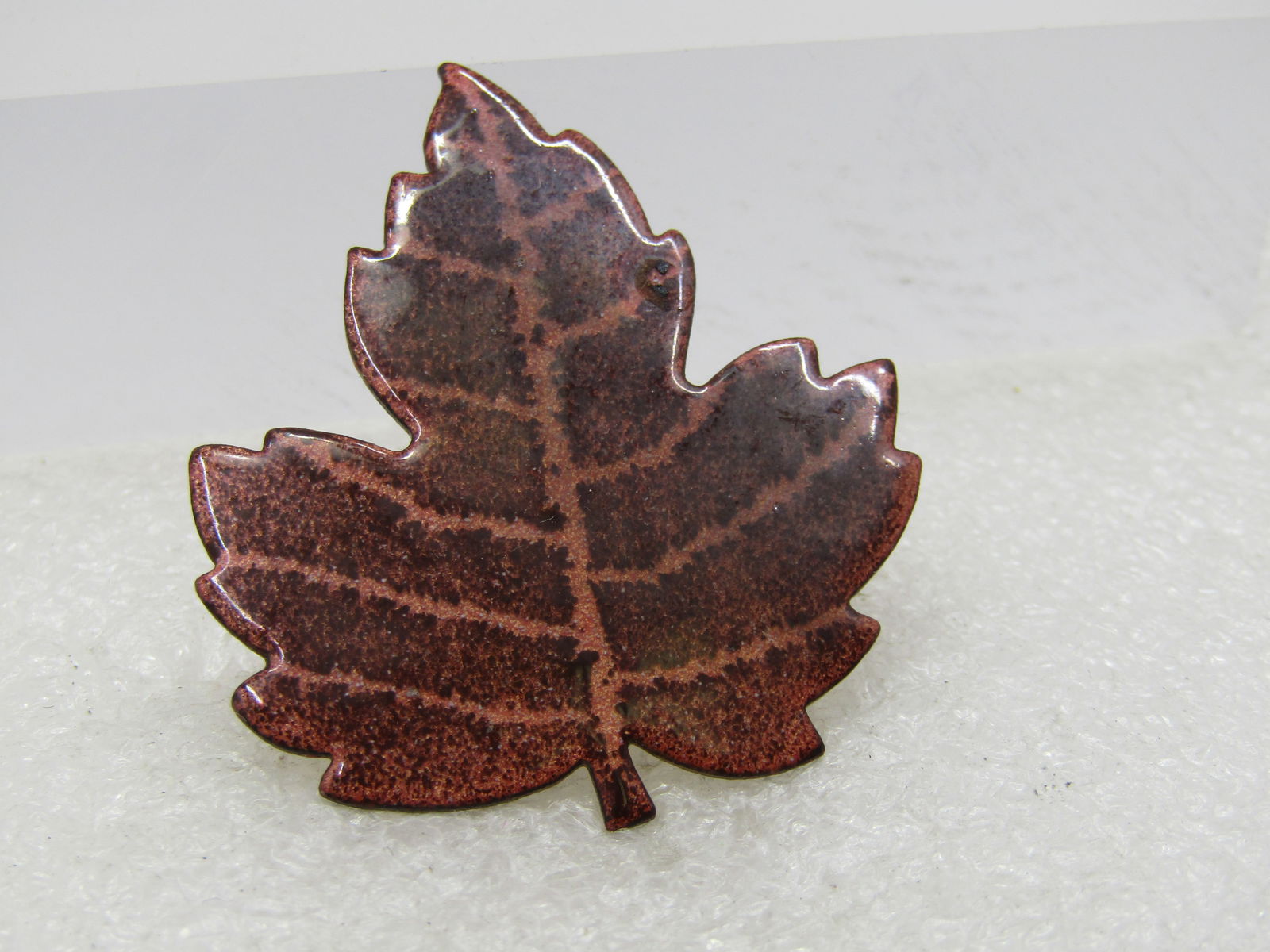 Vintage Enameled Maple Leaf Brooch, Hand Made, 1960's-1970's - 3