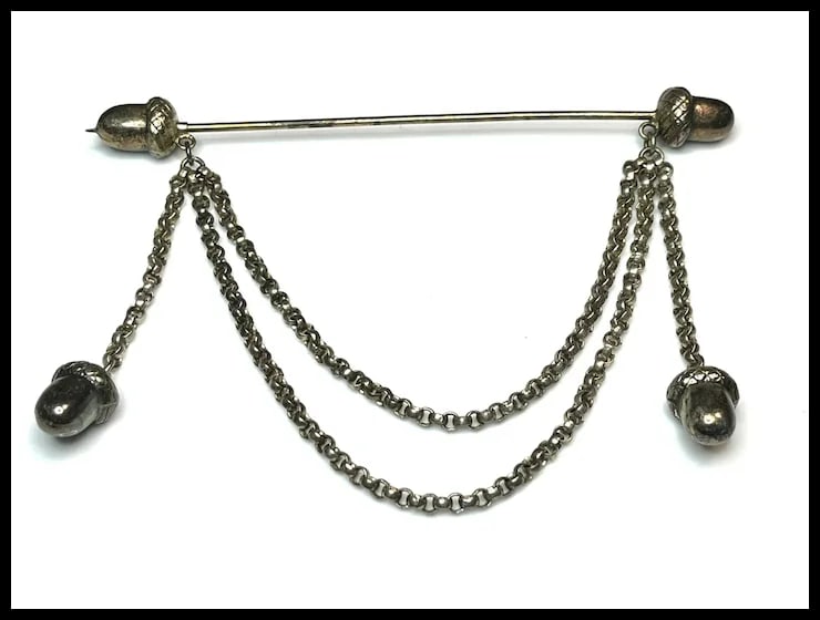 Vintage Acorn Collar/ Cloak Pin - 3