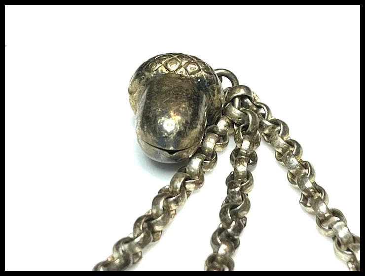 Vintage Acorn Collar/ Cloak Pin - 5