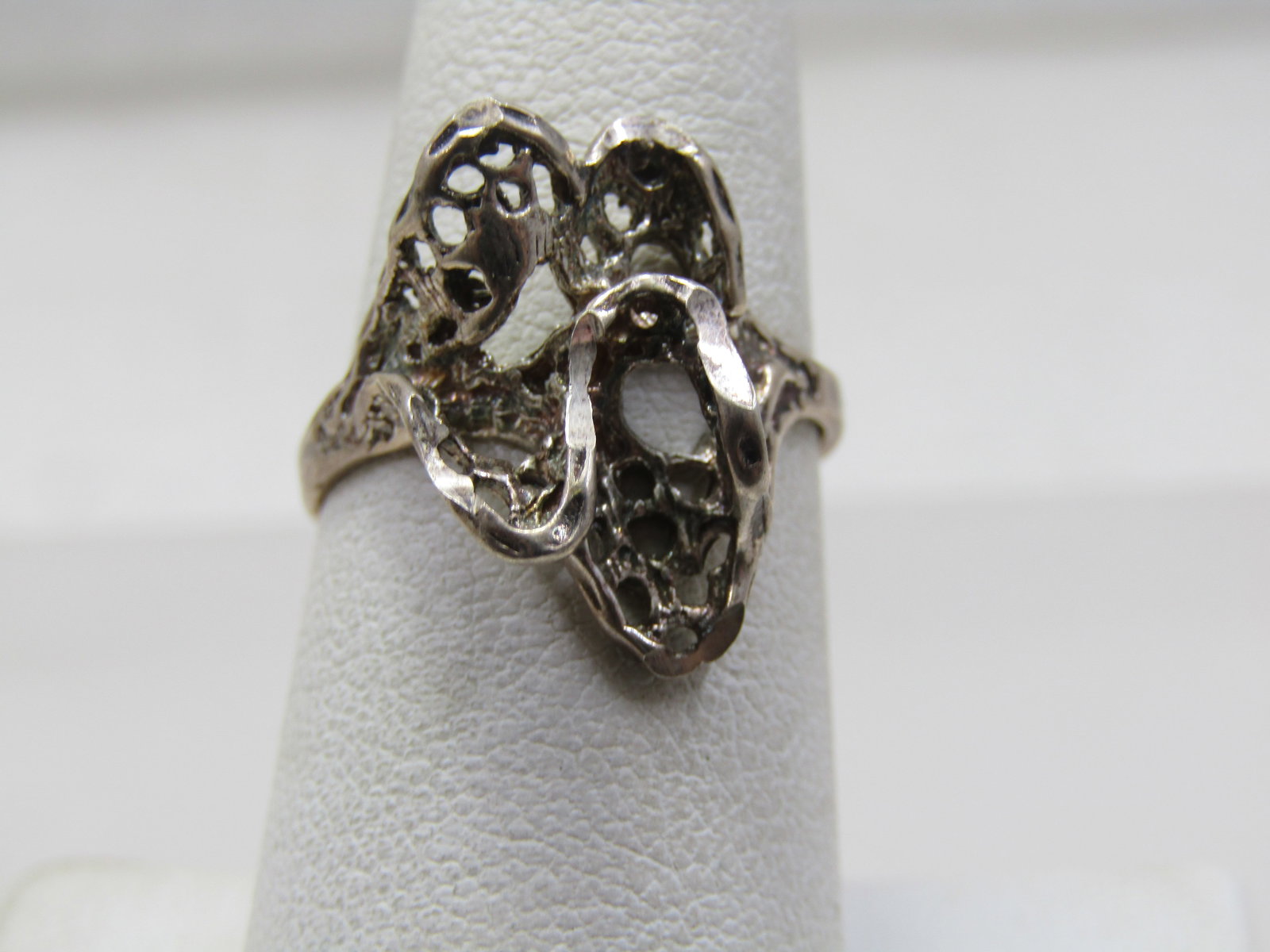 Vintage Sterling Fiigree Mod Ring, Sz. 7, 1960's-1970's (1 of 7)