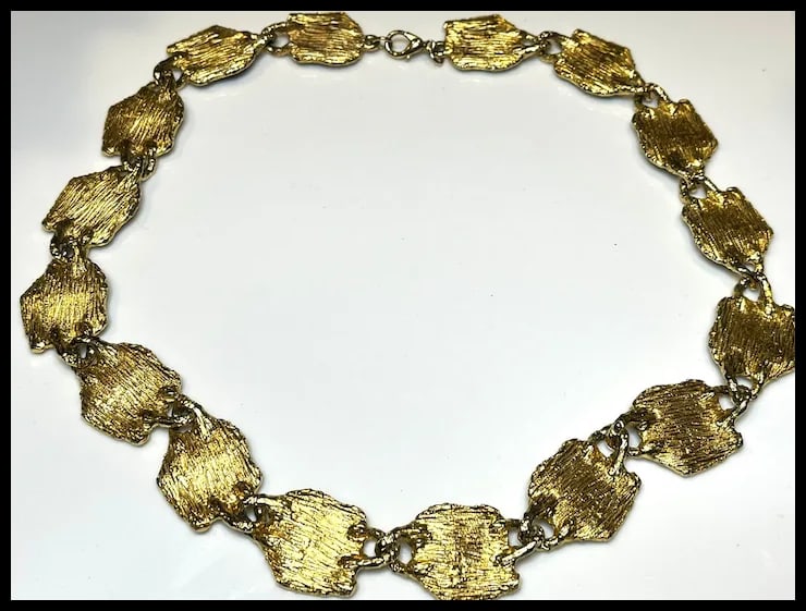 Vintage Gold Tone and Black Enamel Necklace - 5