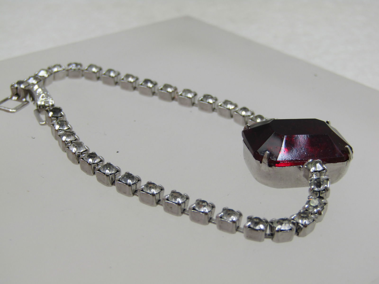 Vintage Clear & Red Rhinestone Bracelet, 7", Silver Tone - 3