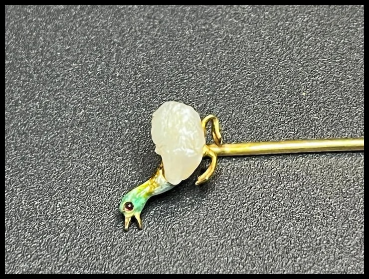 Vintage Enamel Duck and Pearl 14k Gold Stickpin - 4
