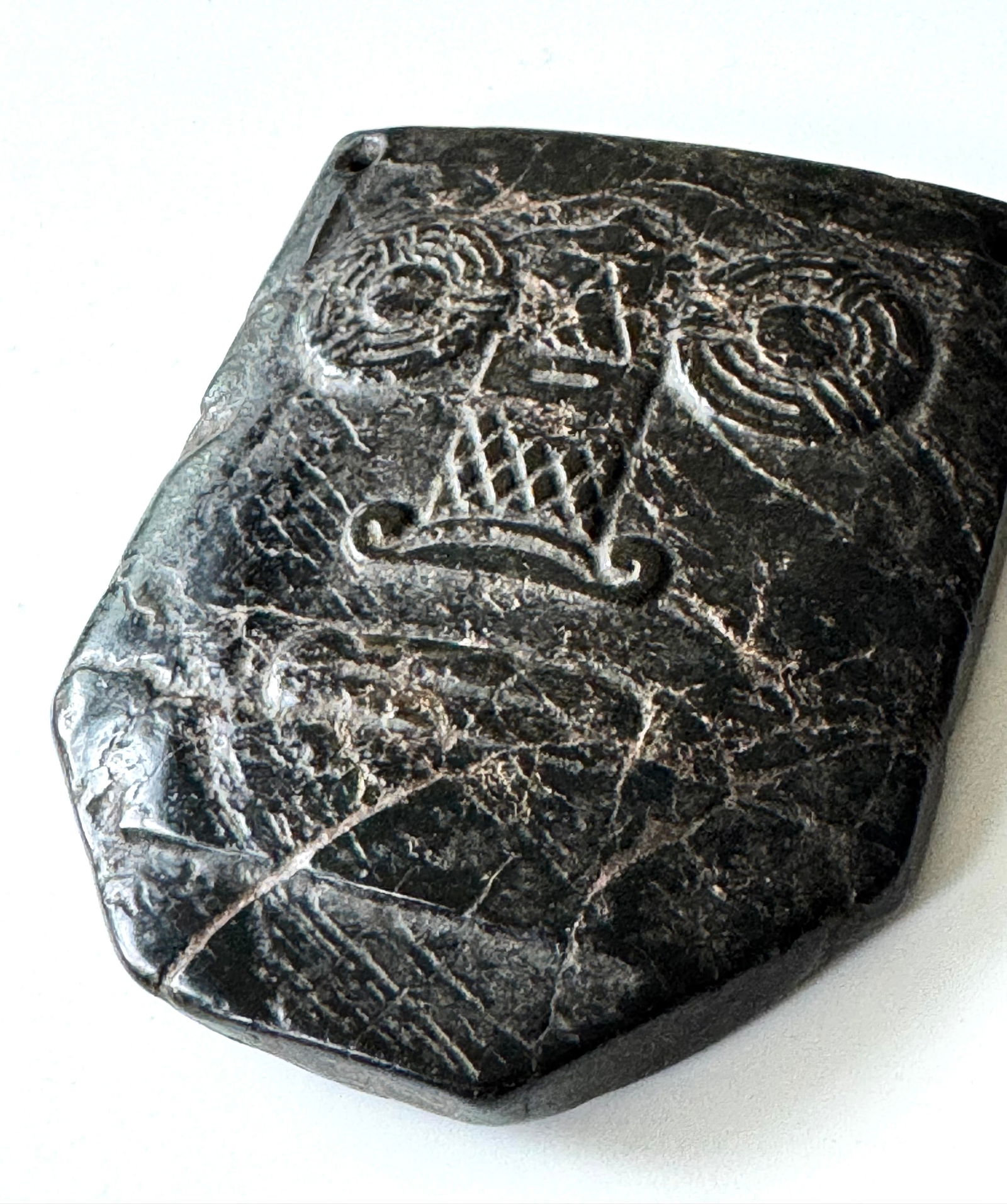 Ancient Dark-Green Jade HongShan Culture amulet, China - 2