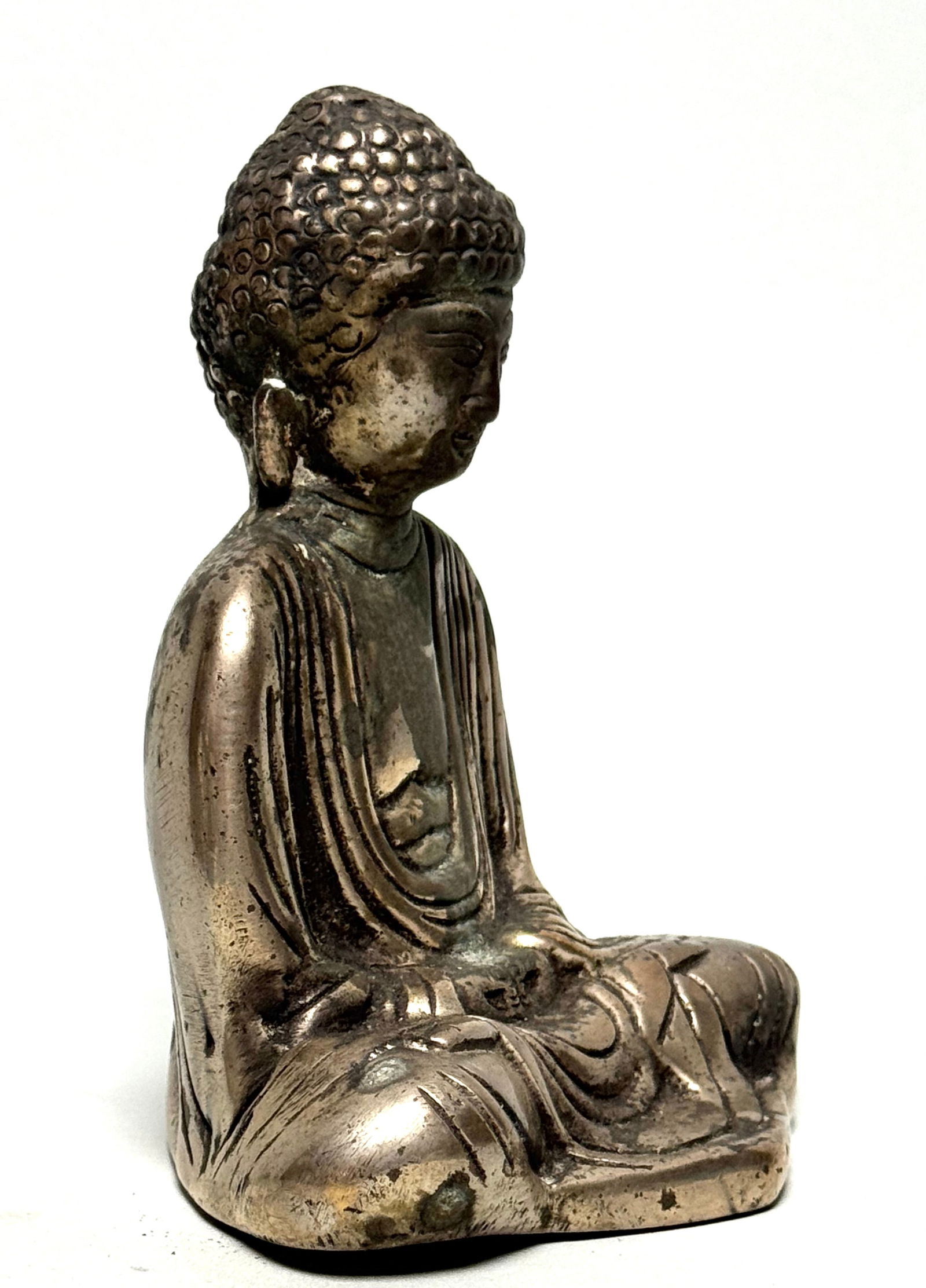 Statue of sitting meditation Buddha with lotus - China - 5